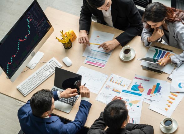 stock-market-data-chart-analysis-by-ingenious-computer-software